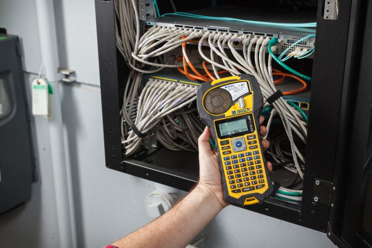 rotulador portatil pt   bmp21 plus kit   brady